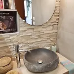 Le Petit Thai 2 Pièces Climatisé Centre Avec Balcon Appartamento *