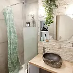 Le Petit Thai 2 Pieces Climatise Centre Avec Balcon * Μονπελιέ
