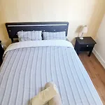 Le Petit Thai 2 Pieces Climatise Centre Avec Balcon Διαμέρισμα Μονπελιέ