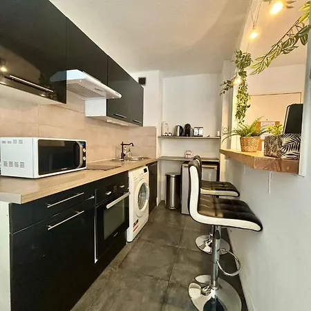 Le Petit Thai 2 Pieces Zen Centre Apartment